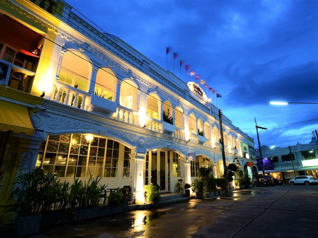 Hotel Baan Phuanda Phuket Extérieur photo